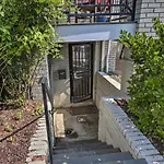 Modern D C Apartment Less Than 2 Mi To National Mall!
